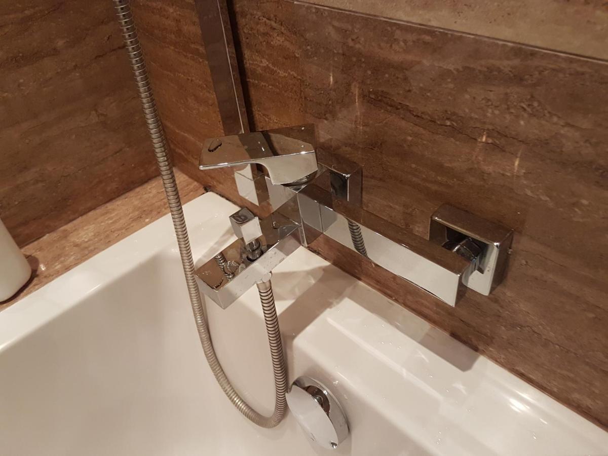 Sloneczny I Wygodny Apartament Blisko Centrum I Metra Appartement Warschau